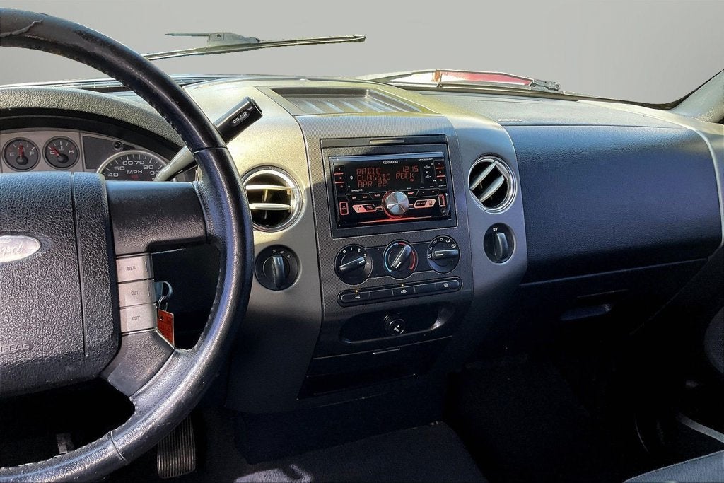 2005 Ford F-150 XLT