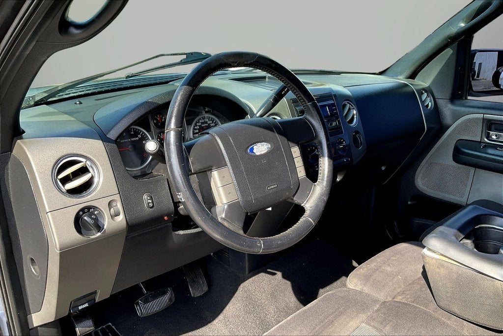 2005 Ford F-150 XLT