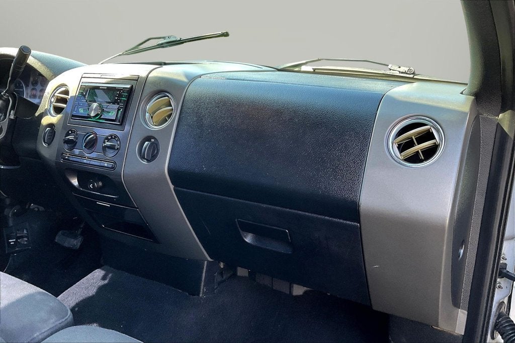 2005 Ford F-150 XLT