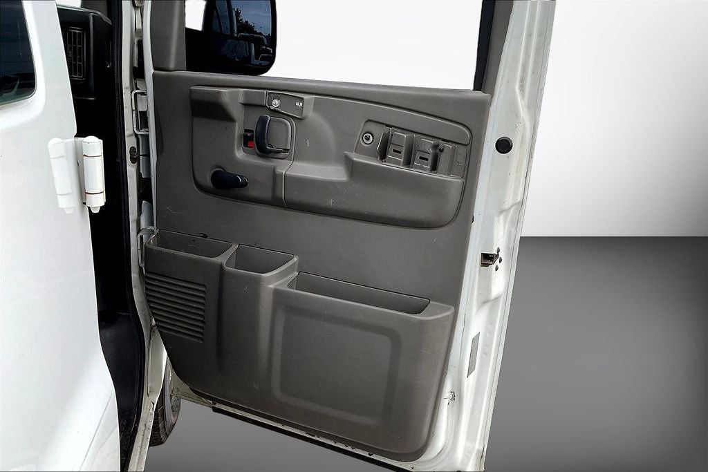 2008 Chevrolet Express Van G2500HD Work Van Cargo