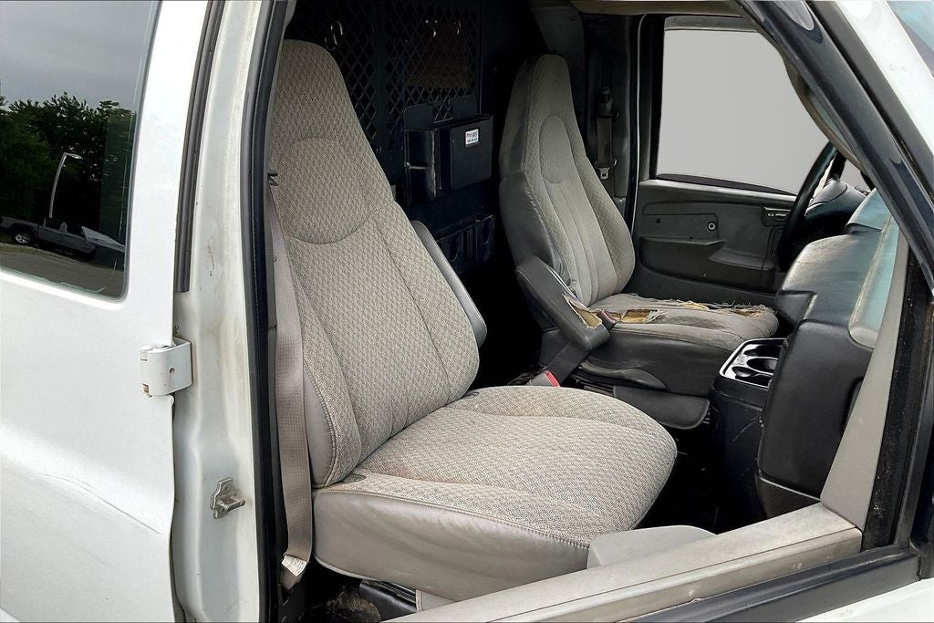 2008 Chevrolet Express Van G2500HD Work Van Cargo