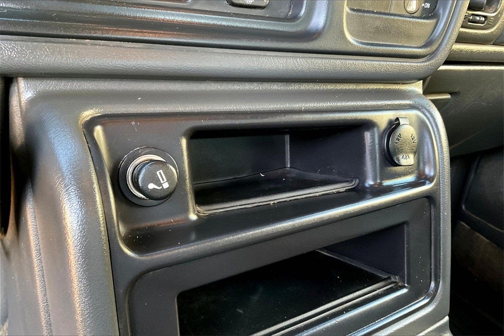 2003 Chevrolet Silverado 2500HD LS