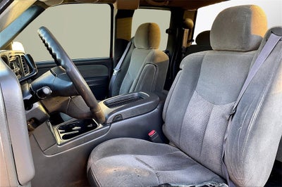 2003 Chevrolet Silverado 2500HD LS