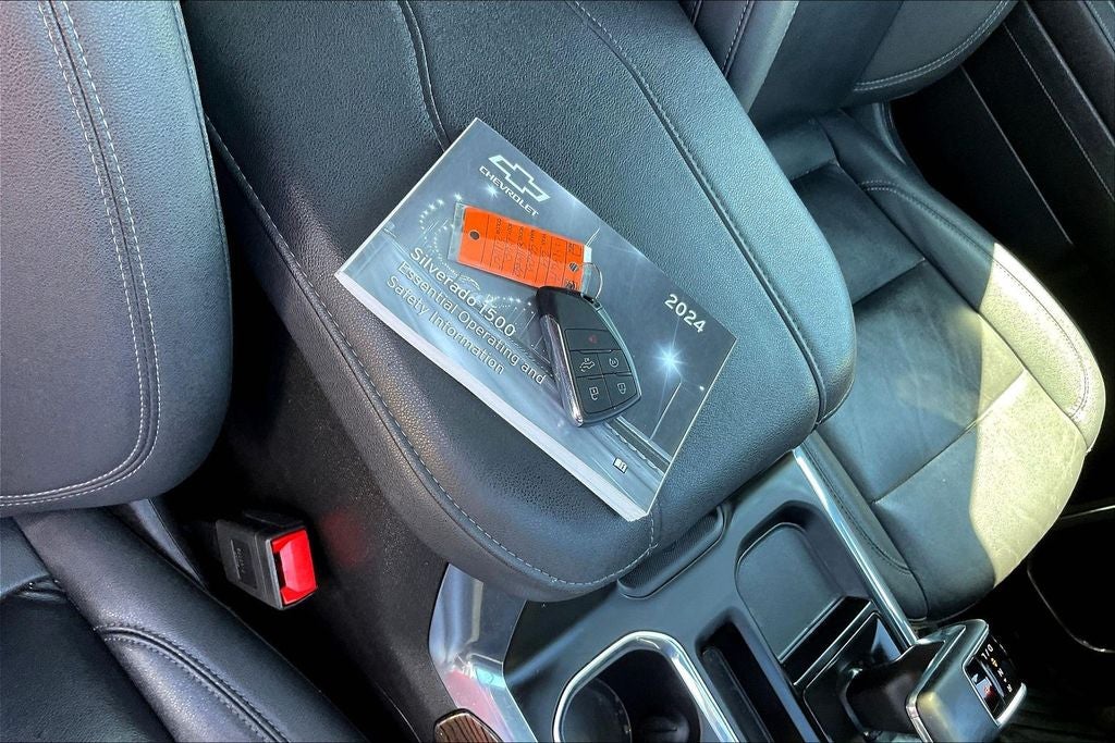 2024 Chevrolet Silverado 1500 RST