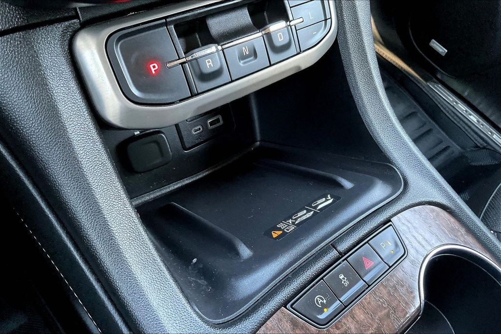 2022 GMC Acadia Denali