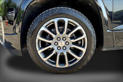 2022 GMC Acadia Denali