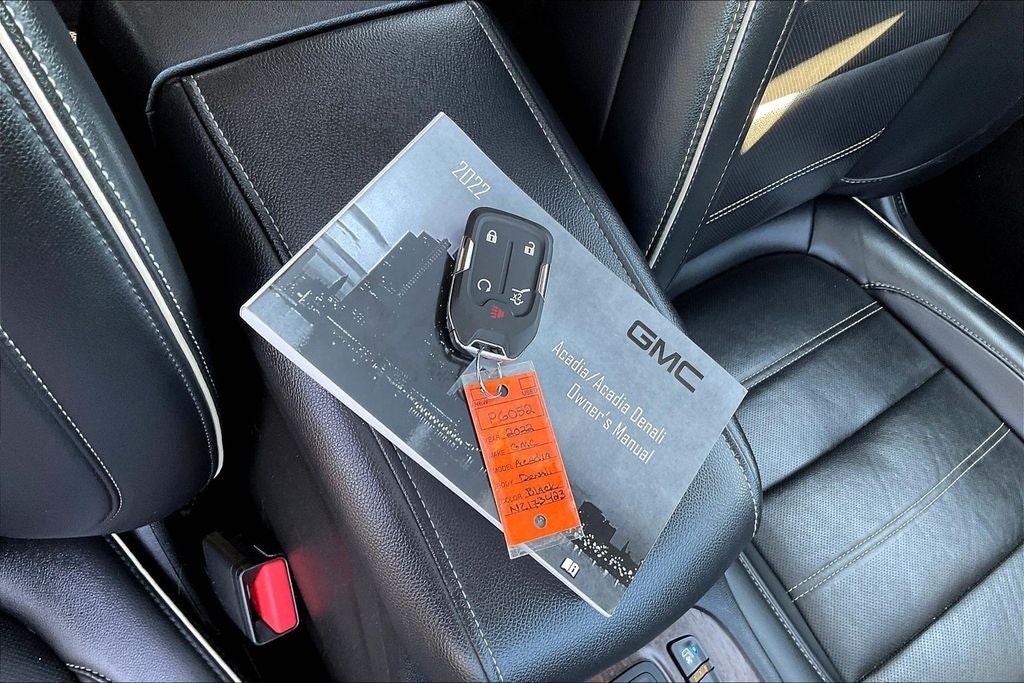 2022 GMC Acadia Denali