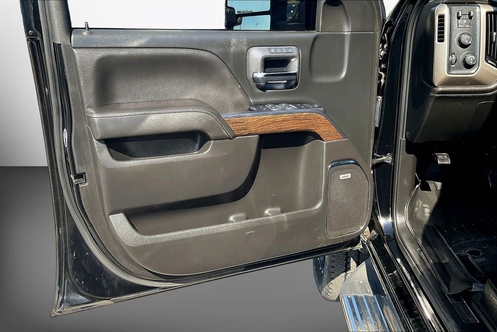 2017 GMC Sierra 3500HD Denali
