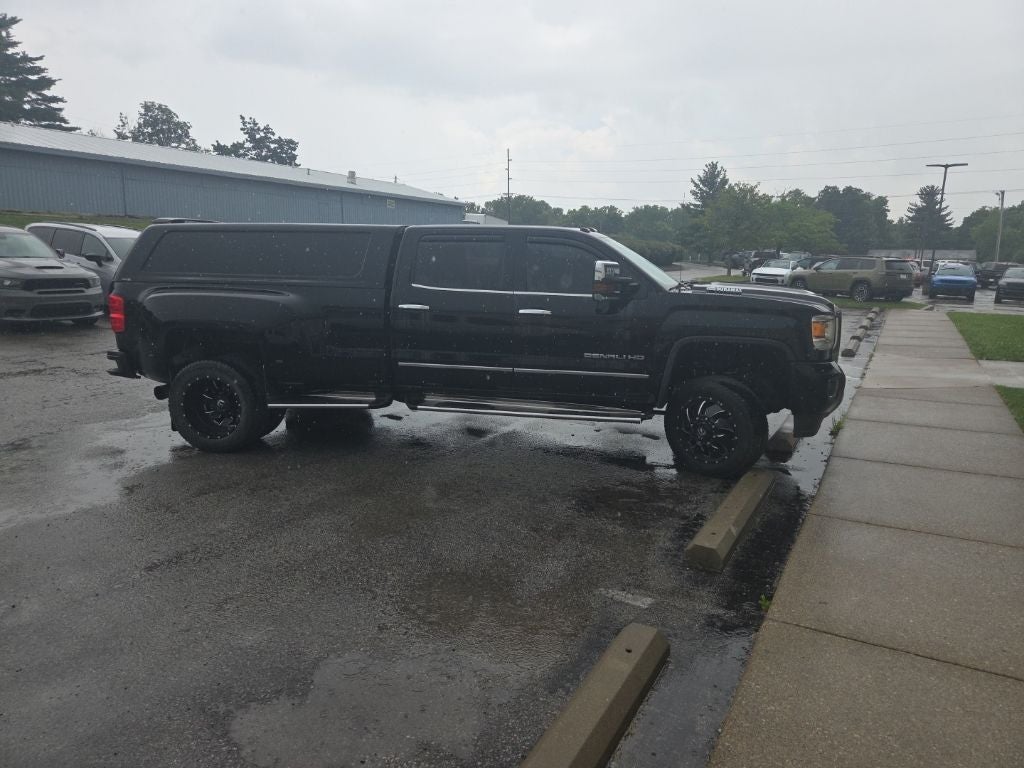 2017 GMC Sierra 3500HD Denali