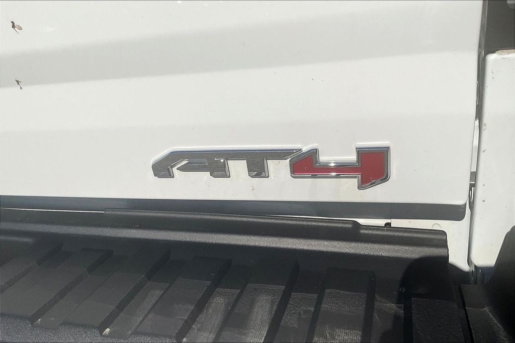 2022 GMC Canyon AT4 w/Leather