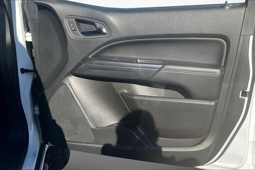 2022 GMC Canyon AT4 w/Leather