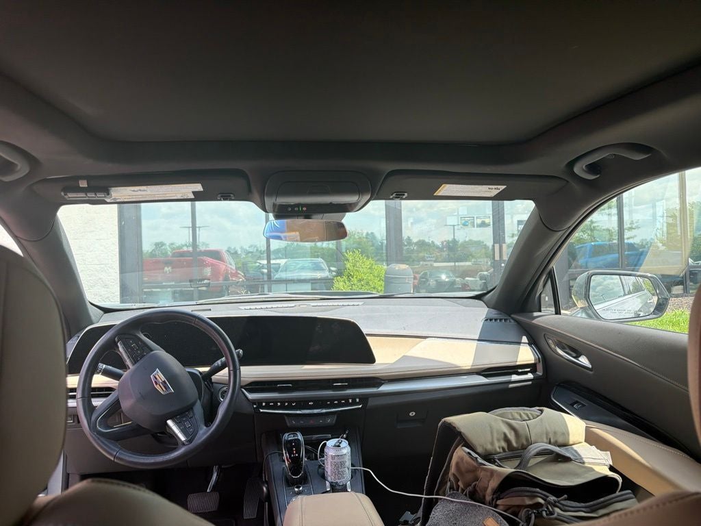 2024 Cadillac XT4 Luxury