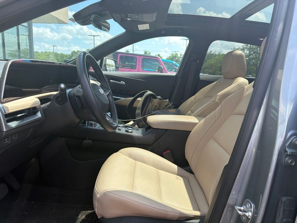 2024 Cadillac XT4 Luxury