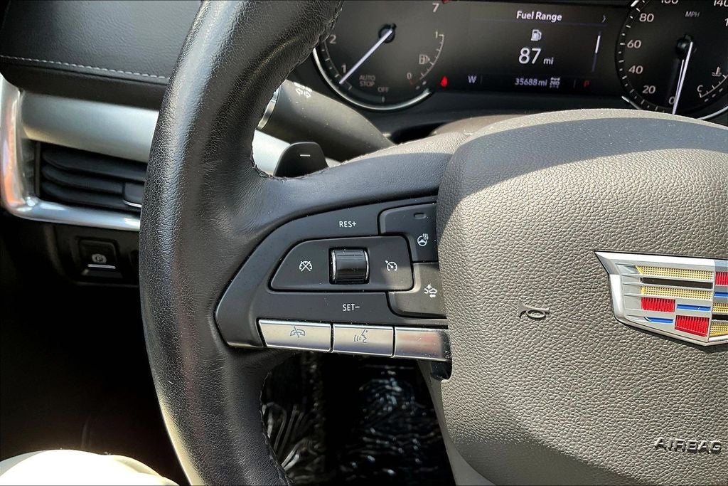 2023 Cadillac XT4 Premium Luxury