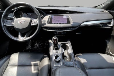 2023 Cadillac XT4 Premium Luxury