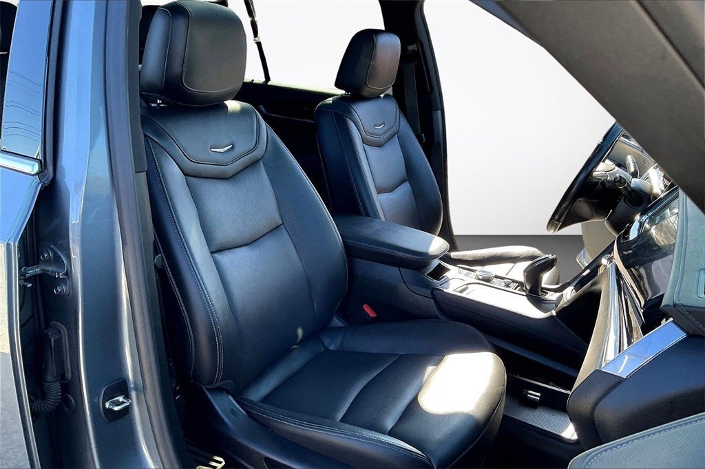 2021 Cadillac XT6 Premium Luxury