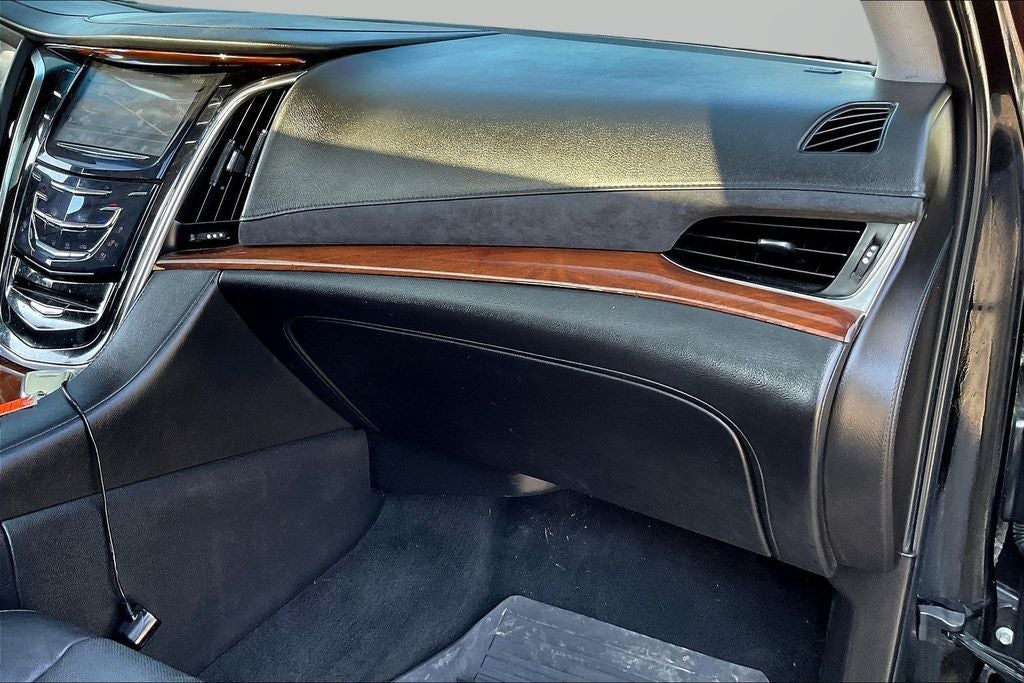 2016 Cadillac Escalade ESV Luxury