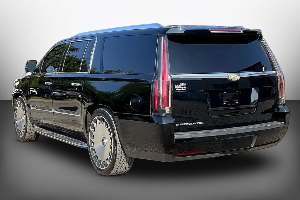 2016 Cadillac Escalade ESV Luxury