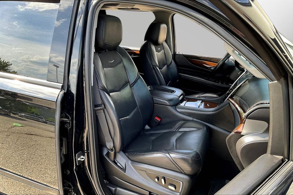 2020 Cadillac Escalade ESV Premium