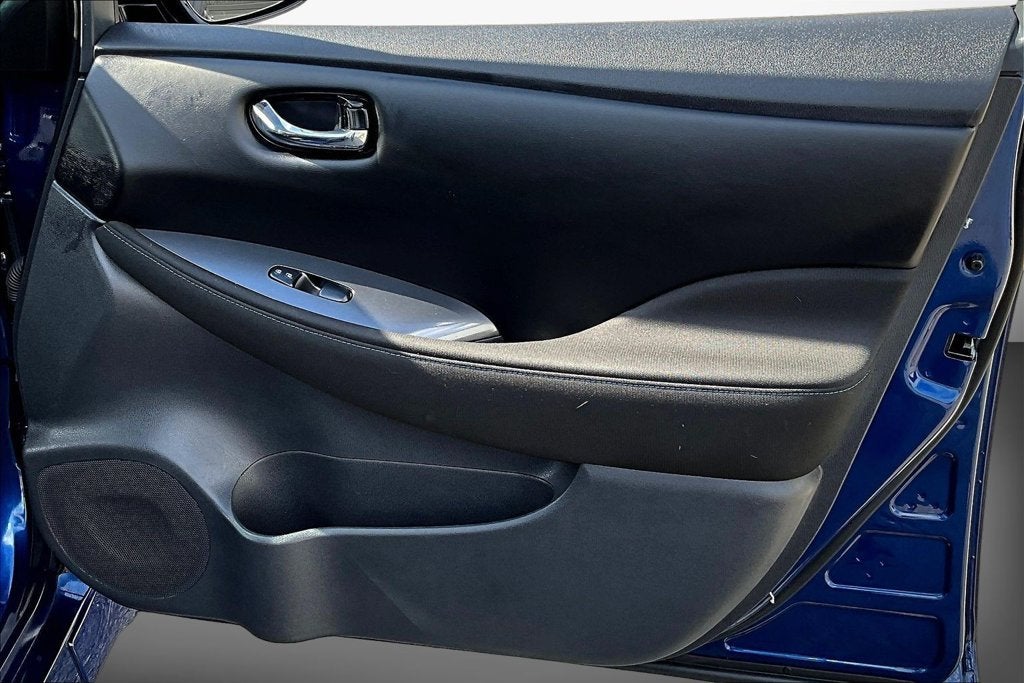 2023 Nissan Leaf S
