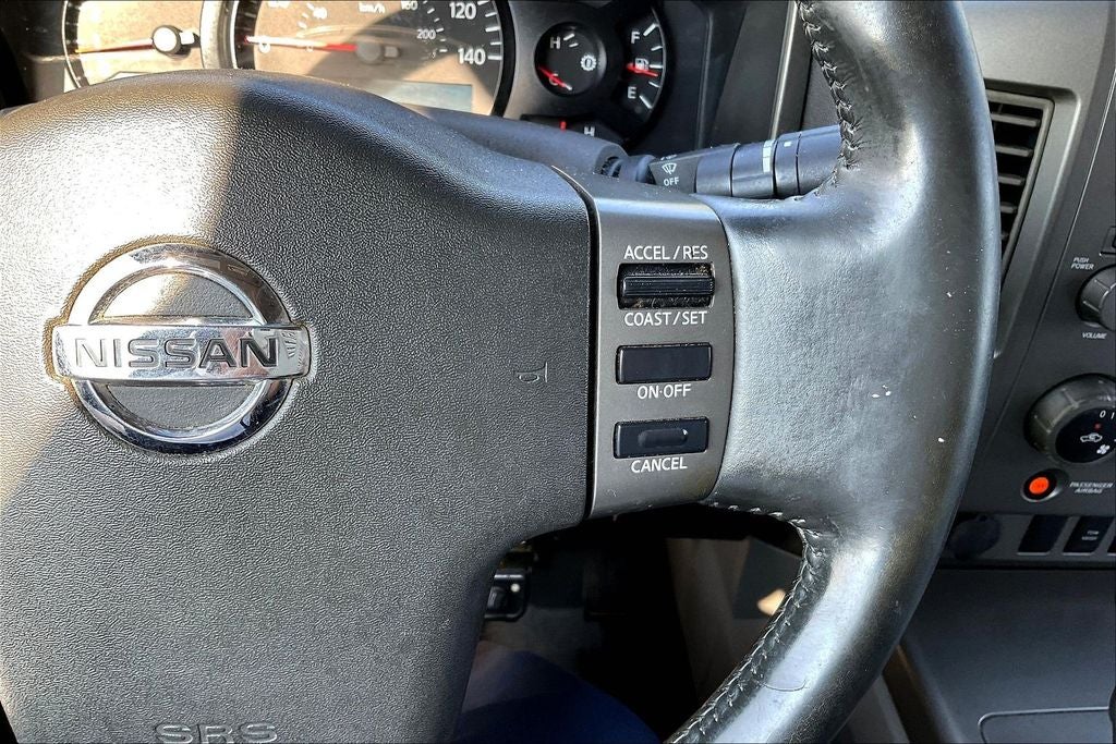 2004 Nissan Titan SE
