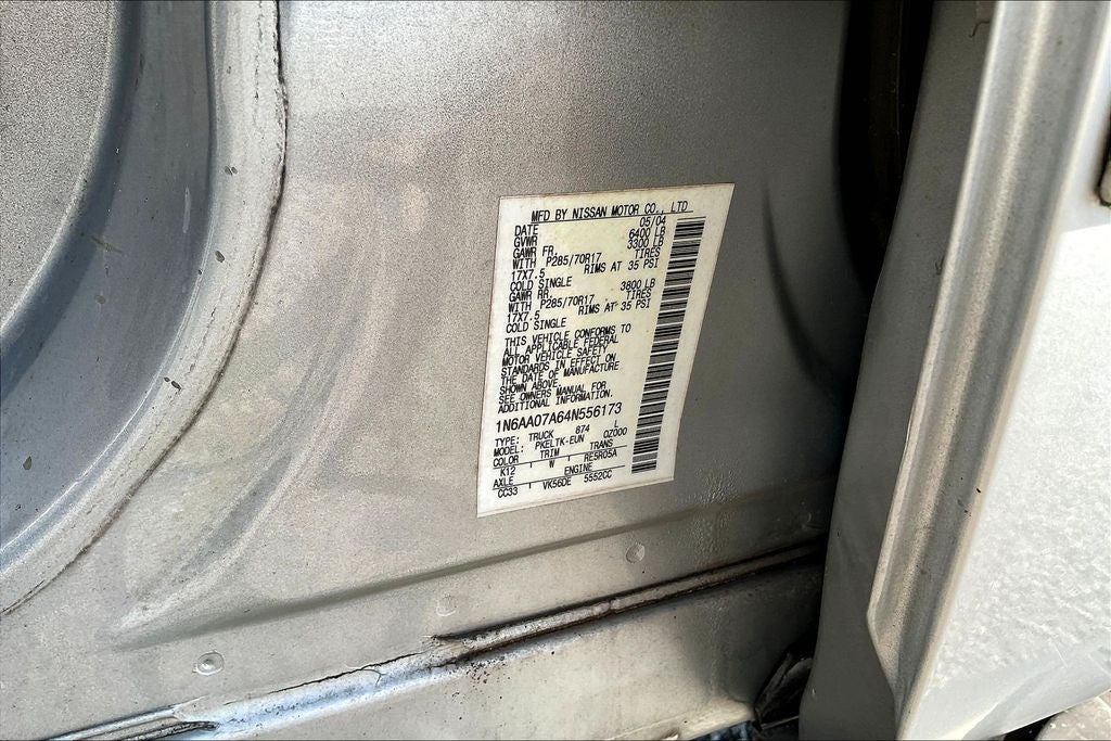 2004 Nissan Titan SE