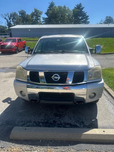 2004 Nissan Titan SE