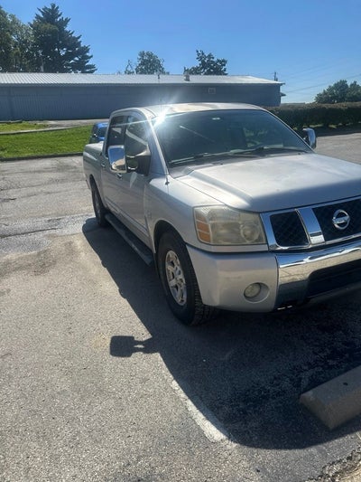 2004 Nissan Titan SE