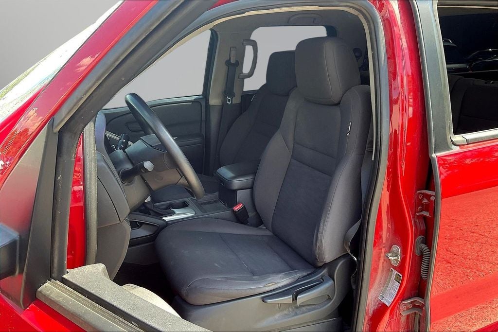 2022 Nissan Frontier S