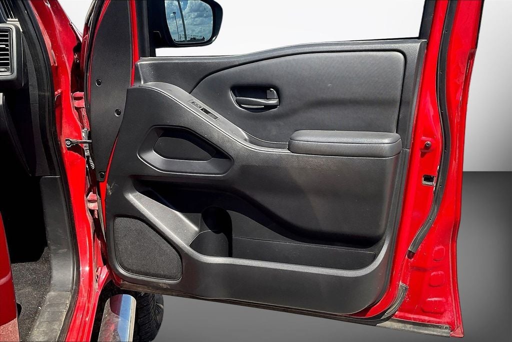 2022 Nissan Frontier S