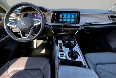 2025 Volkswagen Atlas 2.0T SE w/Technology