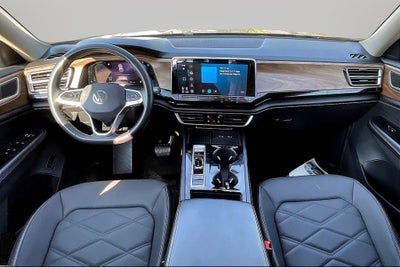 2025 Volkswagen Atlas 2.0T SE w/Technology