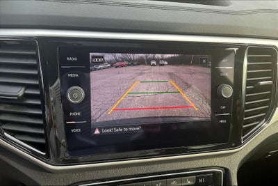 2022 Volkswagen Atlas 3.6L V6 SE w/Technology