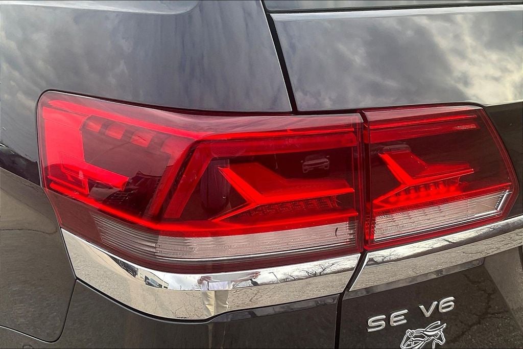 2022 Volkswagen Atlas 3.6L V6 SE w/Technology