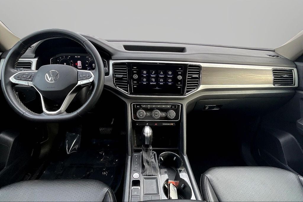 2022 Volkswagen Atlas 3.6L V6 SE w/Technology