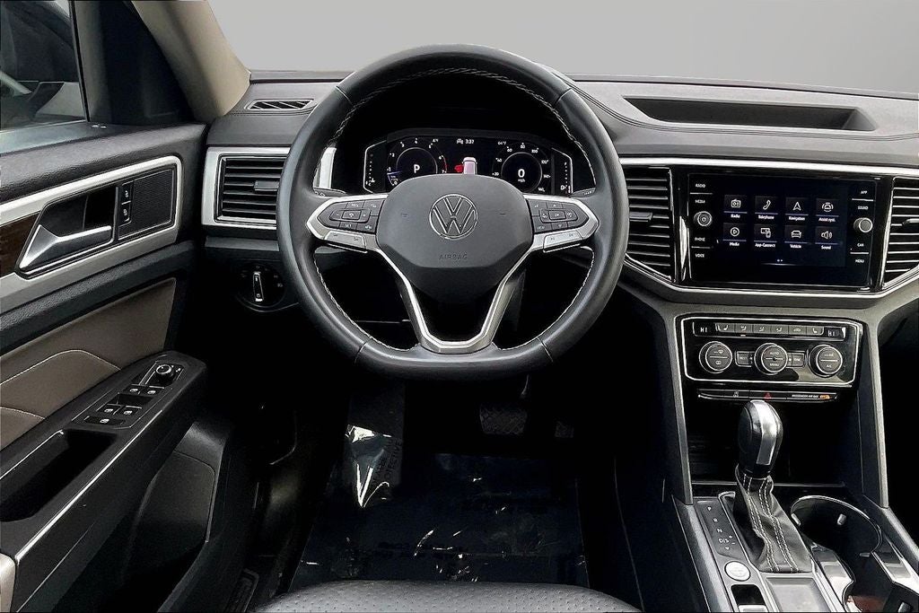 2022 Volkswagen Atlas 3.6L V6 SE w/Technology