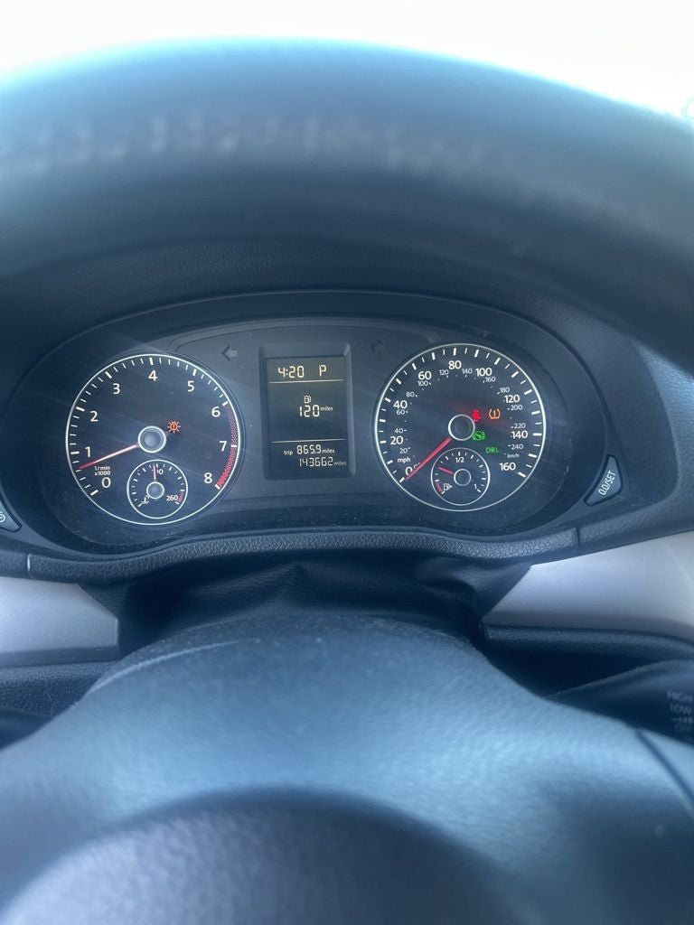 2013 Volkswagen Passat 2.5L Wolfsburg Edition