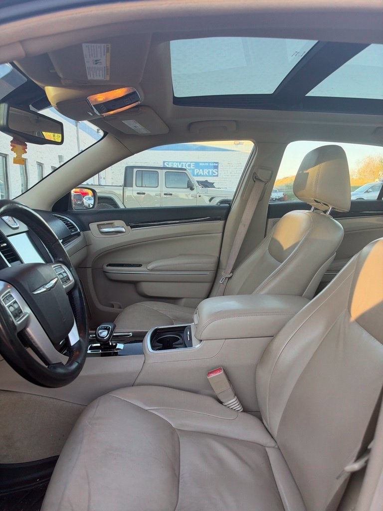 2013 Chrysler 300 Base