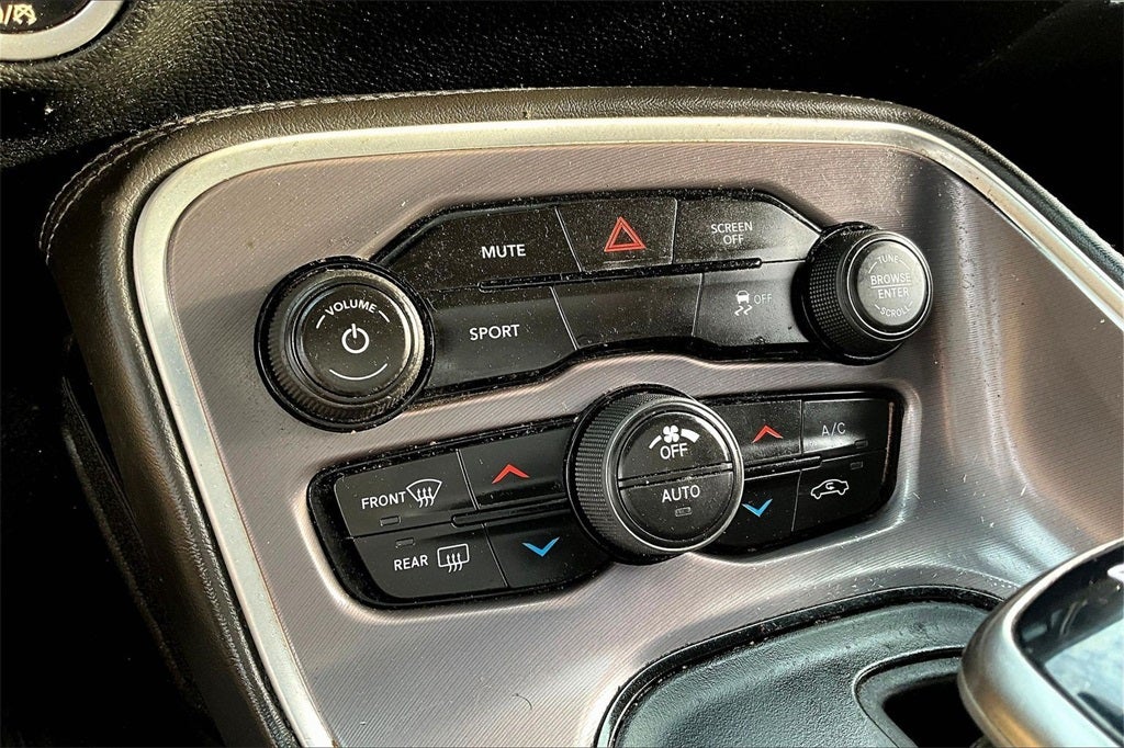 2019 Dodge Challenger SXT