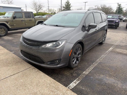 2020 Chrysler Pacifica Touring L