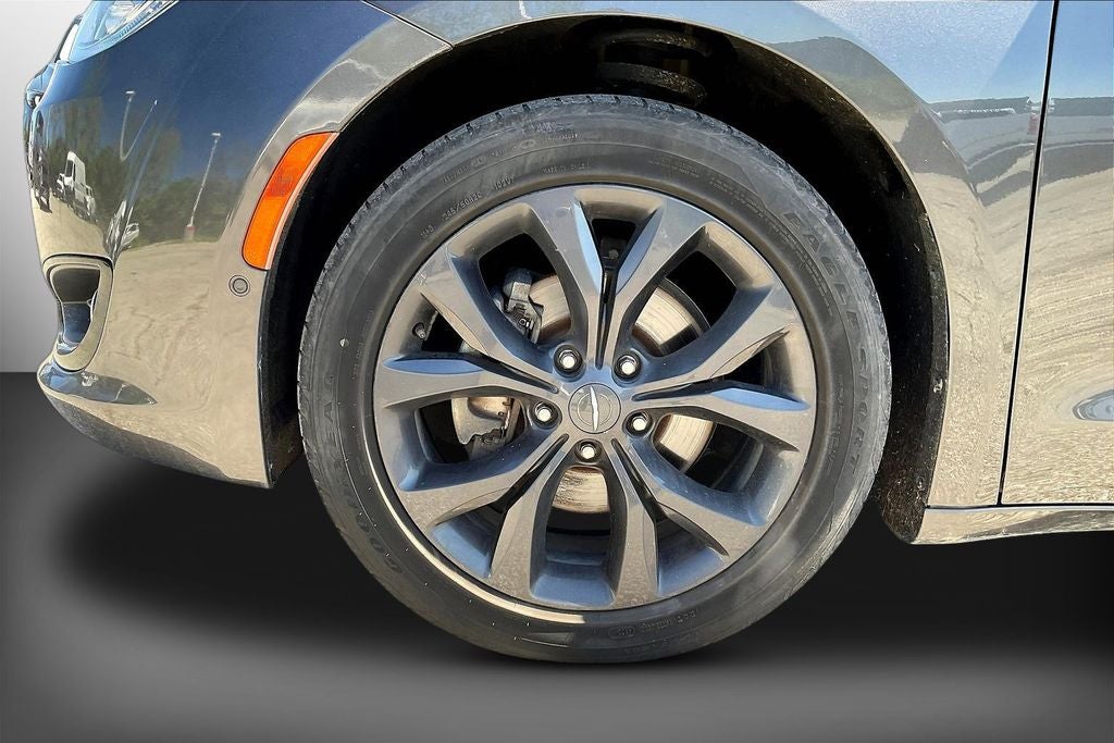 2020 Chrysler Pacifica Touring L