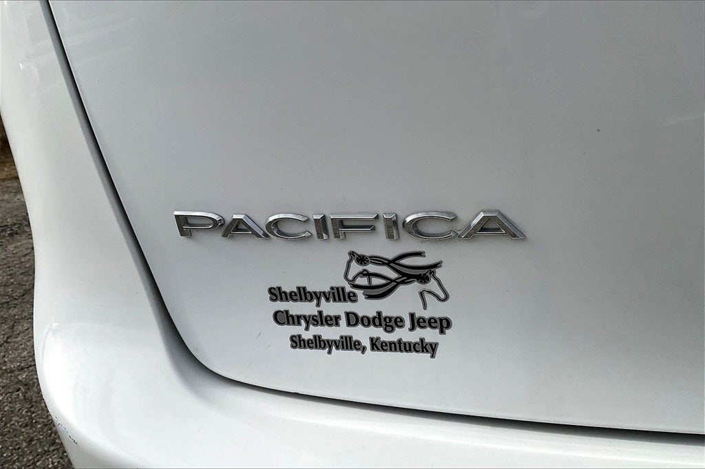2021 Chrysler Pacifica Touring L