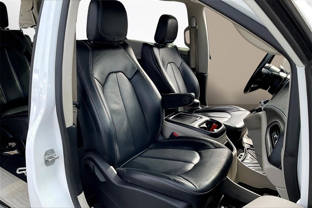 2021 Chrysler Pacifica Touring L