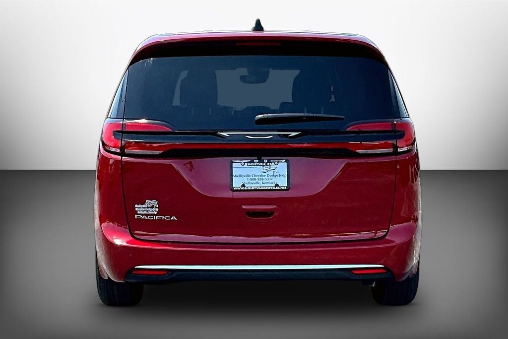 2027 Chrysler Pacifica Select