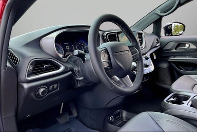 2027 Chrysler Pacifica LX