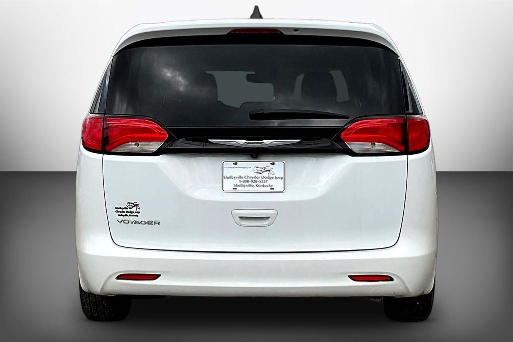 2023 Chrysler Voyager LX