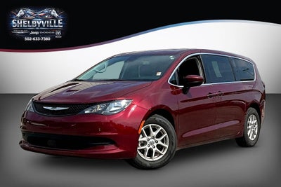 2023 Chrysler Voyager LX
