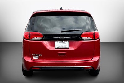 2026 Chrysler Voyager LX