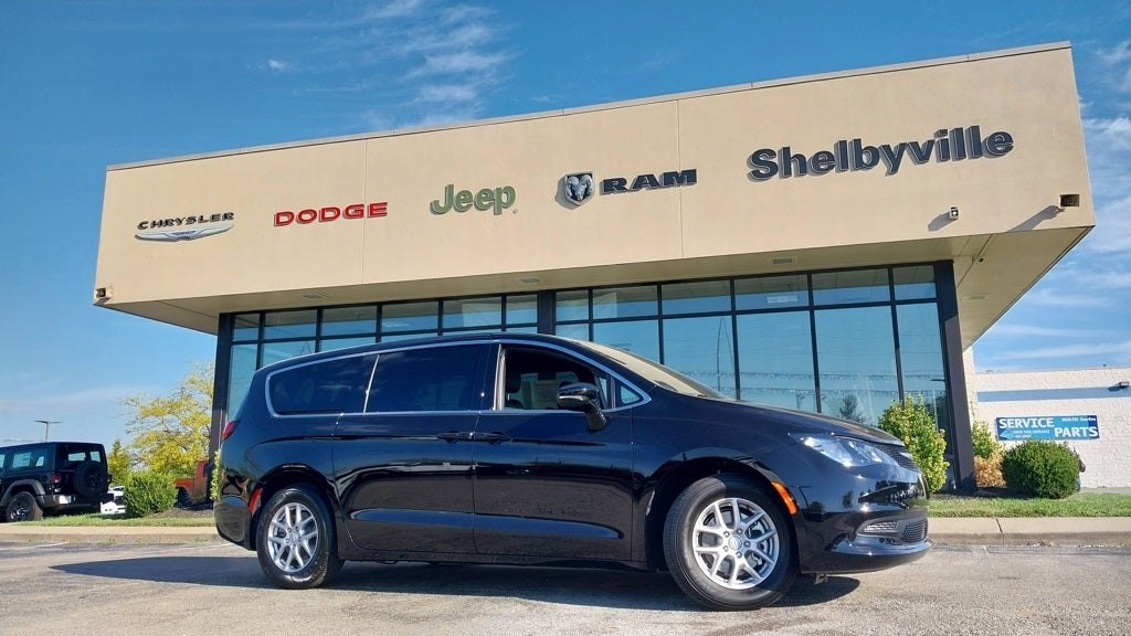 2026 Chrysler Voyager LX
