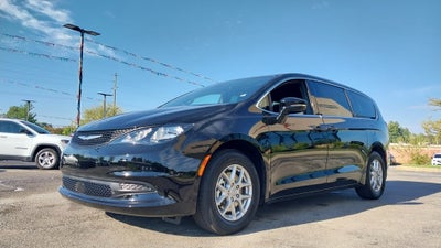2026 Chrysler Voyager LX